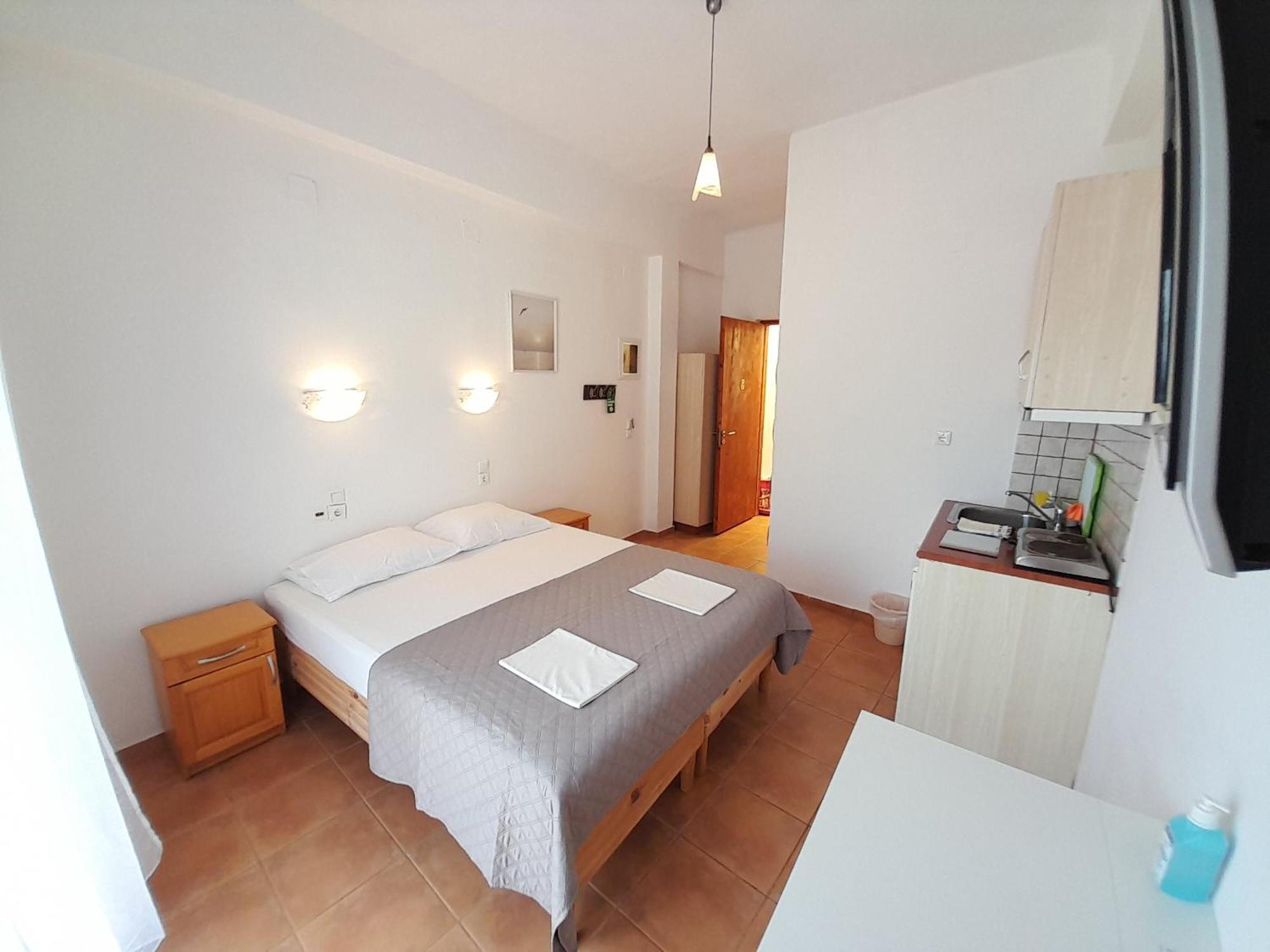 Lydia Mare Aparthotel Agios Kirykos  Bilik gambar