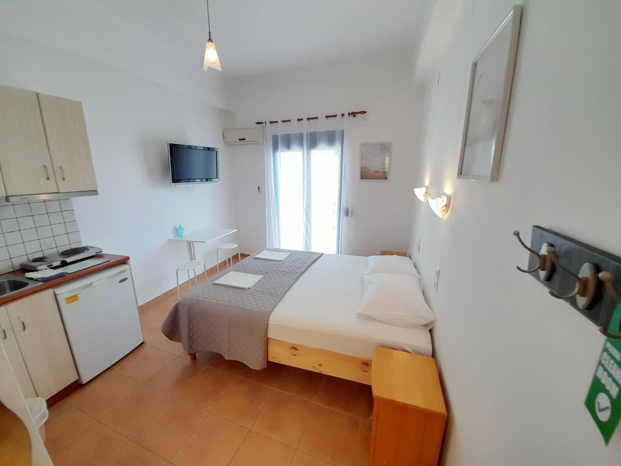 Lydia Mare Aparthotel Agios Kirykos  Bilik gambar
